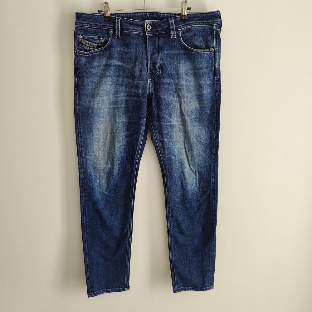 Diesel Larkee-Beex Mens 34x31 (Tag 34x32) Regular Tapered Button Fly Jeans